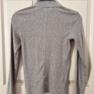 Everlane turtleneck